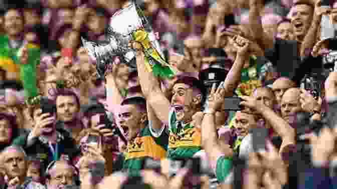 Maurice Fitzgerald In Action For Kerry In The All Ireland Senior Football Championship Sports Maurice FitzGerald